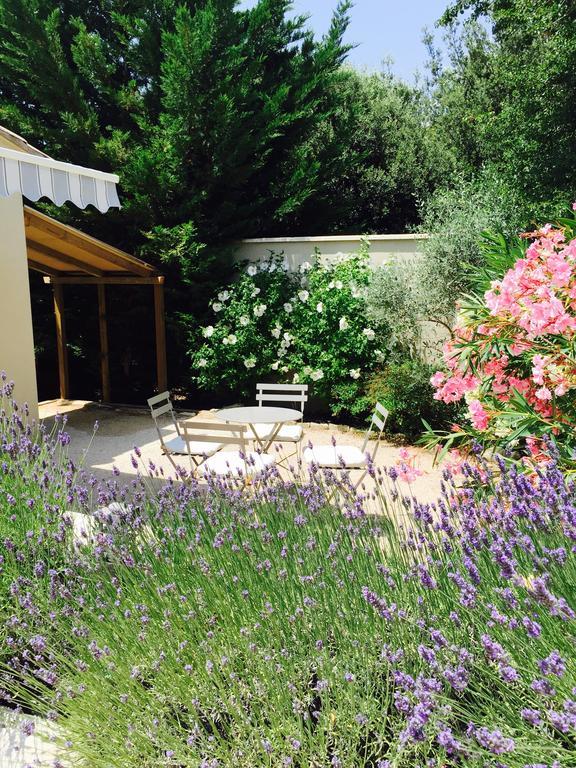 La Bastide Au Ventoux Bed & Breakfast Bédoin Oda fotoğraf